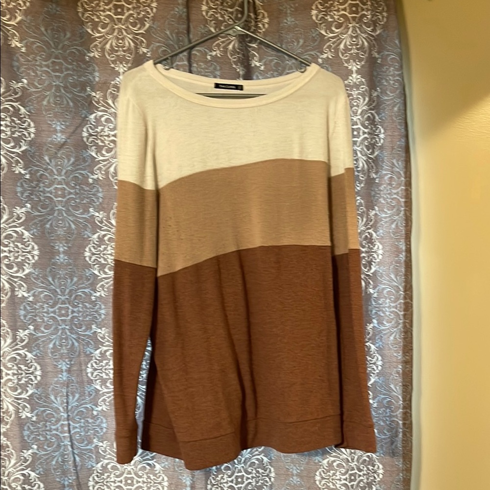 Pink Clover Cream and Tan Relaxed Long Sleeve Sweatshirt